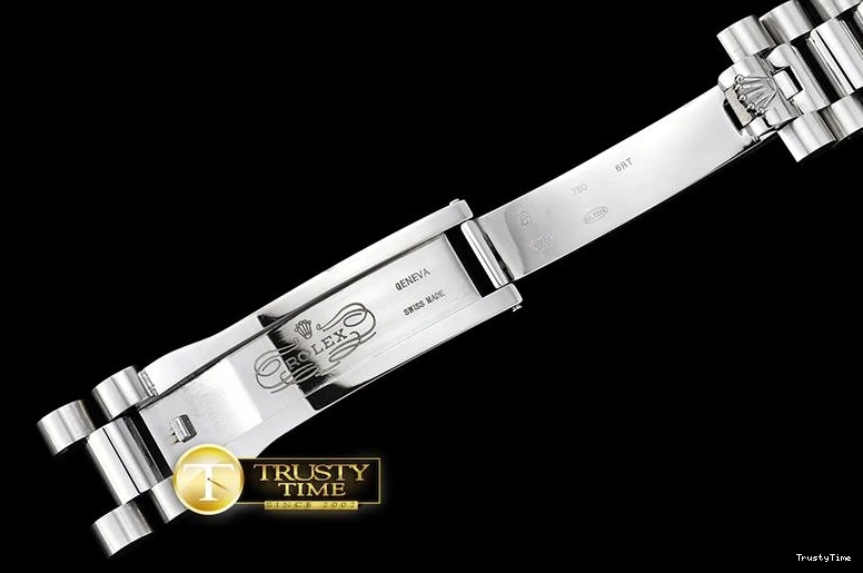 0301 RDD0214C – DayDate 36mm Classic 685